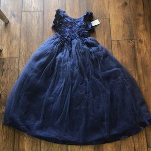 Little girls’ size 8 NEW WITH TAGS navy dress!